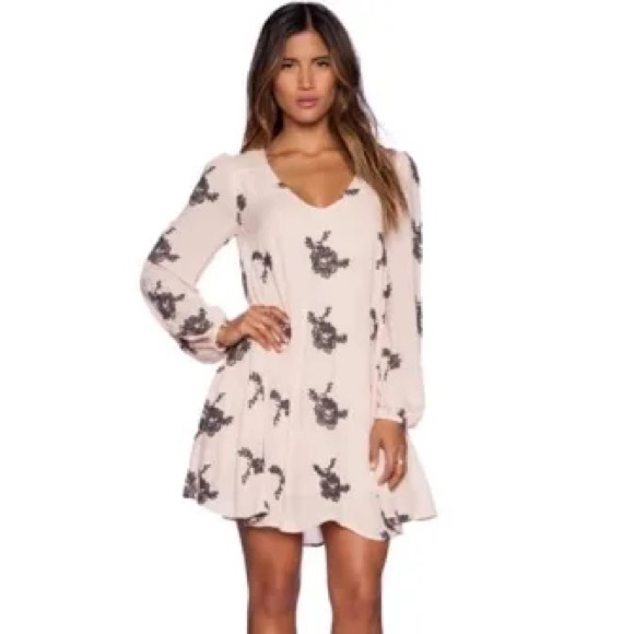 Free People Embroidered Mini Dress S Pink Long Sleeve Elastic V Neck Key Hole, - Picture 6 of 6